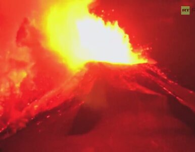 Miniatura: Erupcja wulkanu w Chile. Kilka tysięcy...