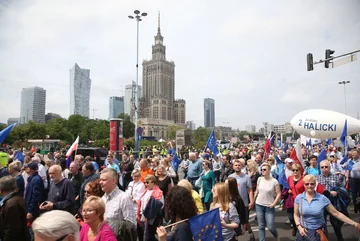 Uczestnicy marszu „Polska w Europie” 