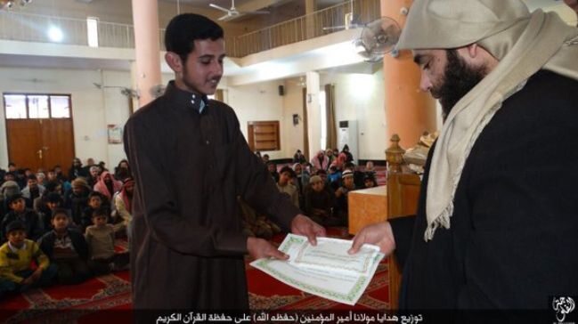 Rzekome zdjęcie Abu Bakra al-Baghdadiego (fot.@TRACterrorism)