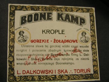 Etykieta toruńskich kropli życia &ndash; Boone Kamp