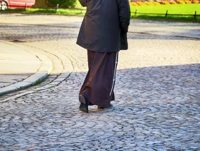Miniatura: Ksiądz nie udzielił komunii strażakom....