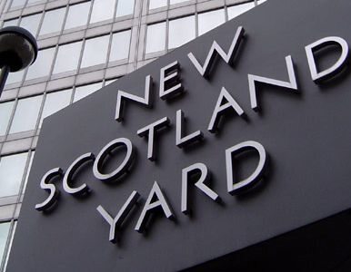 Miniatura: Zamknięty tabloid opłacał Scotland Yard?