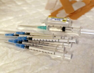 Miniatura: Miliony szczepionek przeciwko COVID-19...