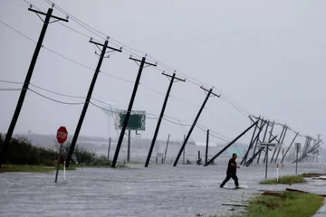 Zniszczenia po przejściu huraganu Harvey w USA 