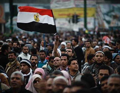 Miniatura: Egipcjanie chcą nowego rządu; armia...