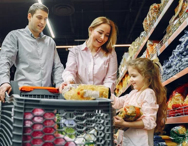 Miniatura: Biedronka, Żabka, Carrefour. Promocje na...