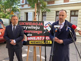 Kobieta przerwała konferencję Kowalskiego. „Matka i&nbsp;ojciec, powinni...