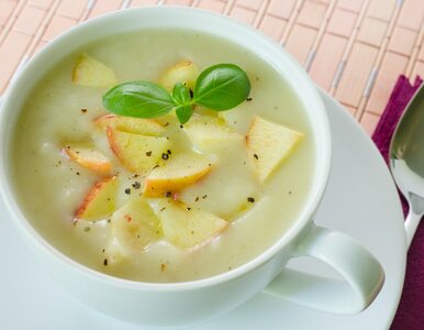 Zimowa zupa z jabłek i ziemniaków. Sycąca i pełna cennego błonnika