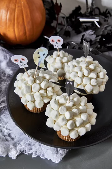 Dekoracje i naczynia na Halloween, Westwing 