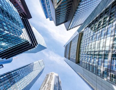 Miniatura: Mniej transakcji, więcej pustostanów....