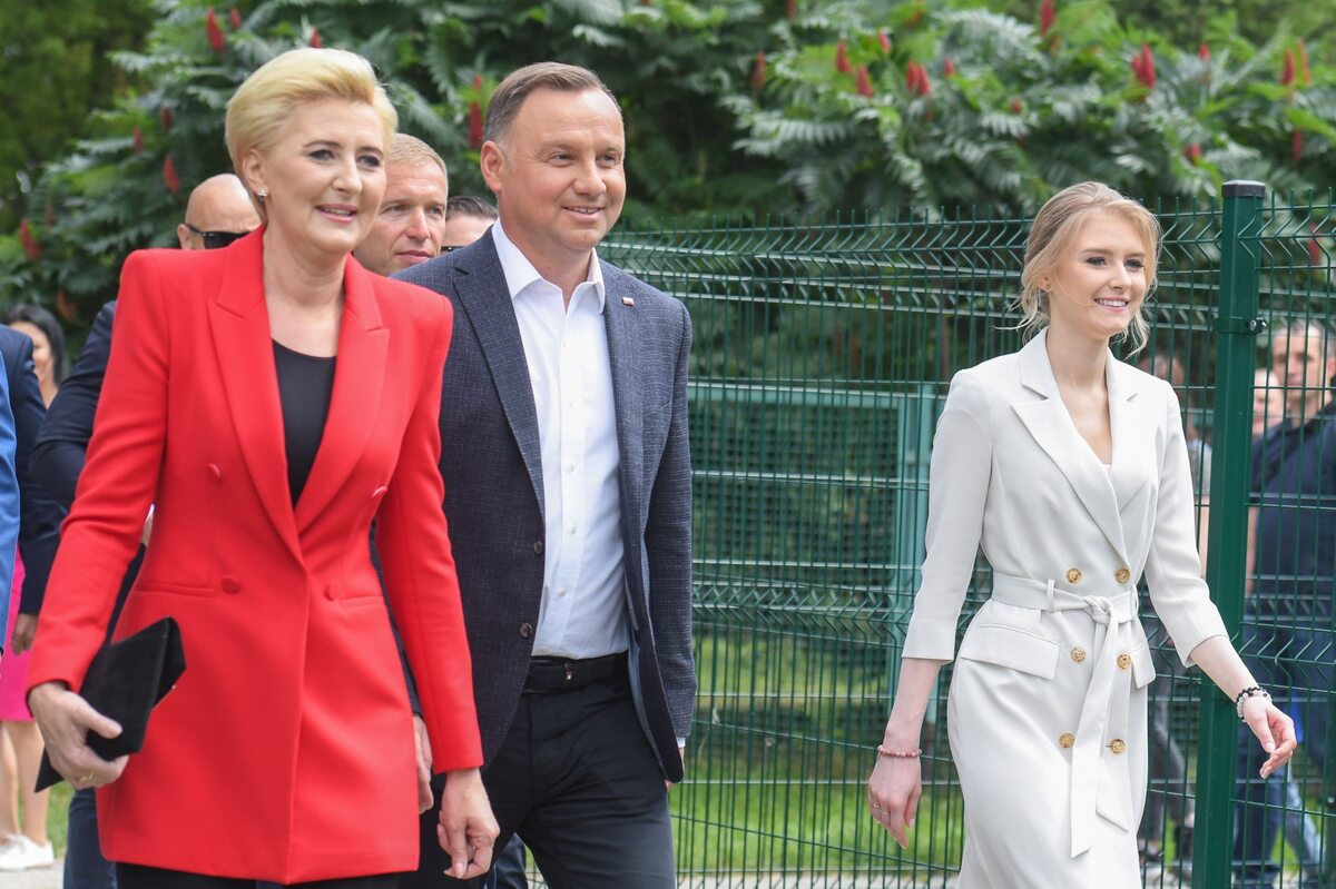 Andrzej Duda głosował z żoną Agatą i córką Kingą 