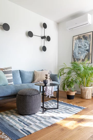 Męskie wnętrze z niebieskim, proj. Zu Projektuje 