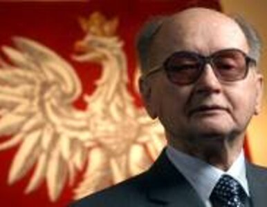 Miniatura: Manifestacja przed domem gen. Jaruzelskiego