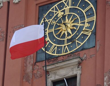 Miniatura: Pawłowicz zniesmaczona ekspozycją flagi...