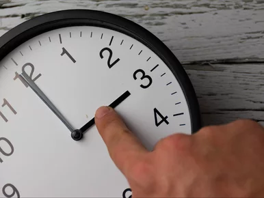 Miniatura: Zmiana czasu 2025. Kiedy przestawiamy...