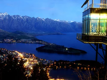 Restauracja Skyline w Queenstown, Nowa Zelandia (fot. worldinsidepictures.com)