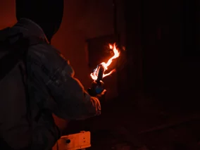 Miniatura: Podpal magazyn, zrób zdjęcie, kup drona....
