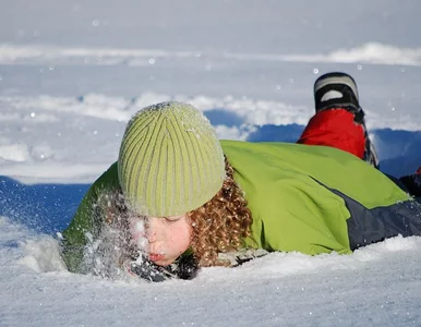 Miniatura: Lekarz odradza Rosjanom jedzenie śniegu