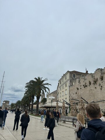 Promenada w&nbsp;Trogirze