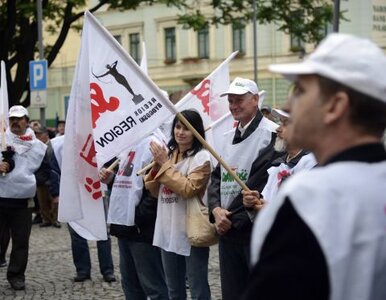 Miniatura: "Solidarność" straszy strajkiem generalnym