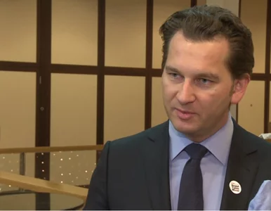 Miniatura: Lisiecki przenosi część działalności za...