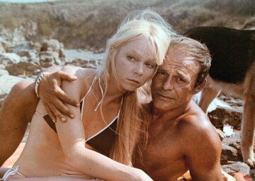 Kadr z filmu ' „Zapach psiej sierści” 1981. Kadr z filmu „Zapach psiej sierści” w reżyserii Jana Batorego, n/z Izabella Dziarska, Roman Wilhelmi.