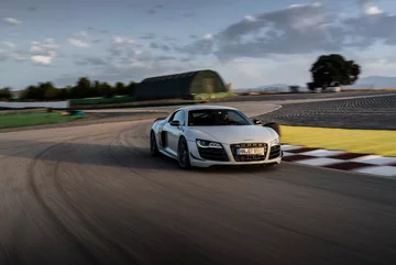 Audi R8 Coupé V10 GT RWD 