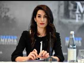 Miniatura: Amal Clooney z wizytą w Polsce. Bez...