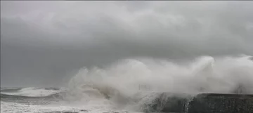 Burza Brian wywołała sztorm 