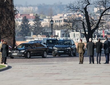 Miniatura: Wiemy, ile rząd posiada samochodów...