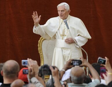 Miniatura: Ukradł papieżowi czek na 100 tys. euro -...