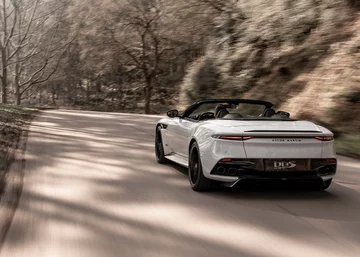 Aston Martin DBS Superleggera Volante 