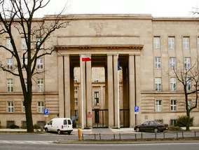 Miniatura: MEN oskarżane o inwigilację rodzin....