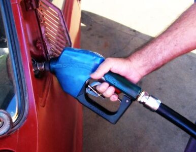 Miniatura: Litr benzyny będzie droższy o kolejne 4...