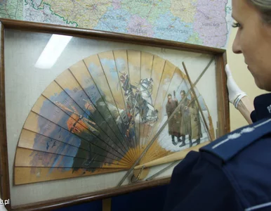 Miniatura: Policjanci odzyskali wyłudzony przez...