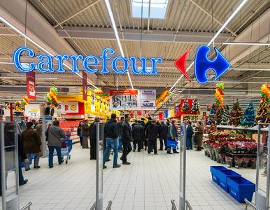 Miniatura: Carrefour ma swoją akcję z naklejkami. Te...