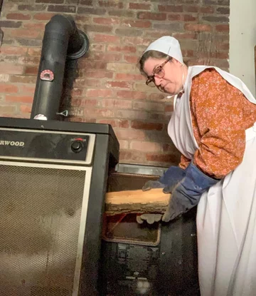 Zdjęcie w pandemicznej sukience na potrzeby #TargetDressChallenge 