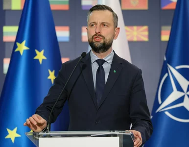 Miniatura: Szef MON milczał ws. relokacji wojsk USA z...