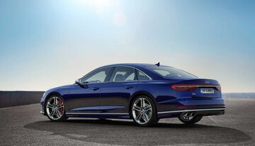Audi S8