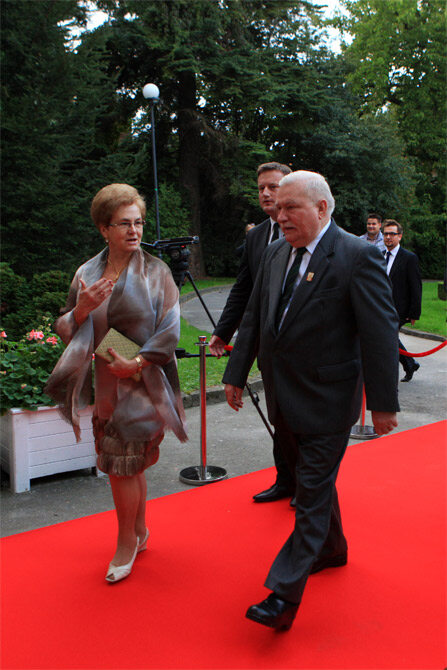 Lech Wałęsa z żoną Danutą (fot. PAP/Piotr Wittman)