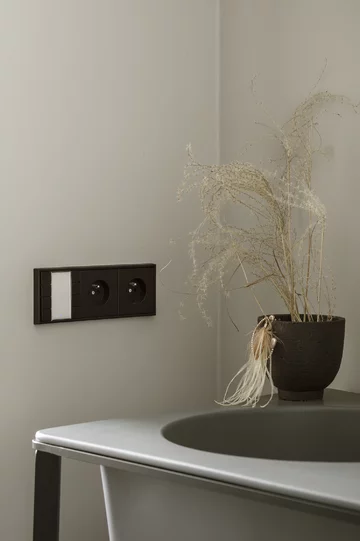 Ciepłe wnętrze zaprojektowane przez Poco Design 