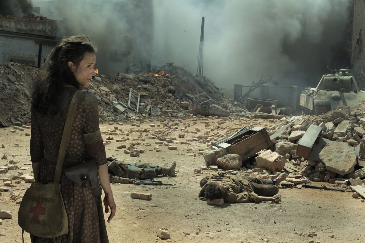 Kadr z filmu "Miasto 44" (2014) 