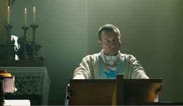kadr z&nbsp;filmu "Kler" (2018)
