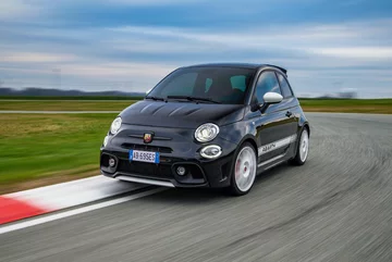 Abarth 695 Esseesse 