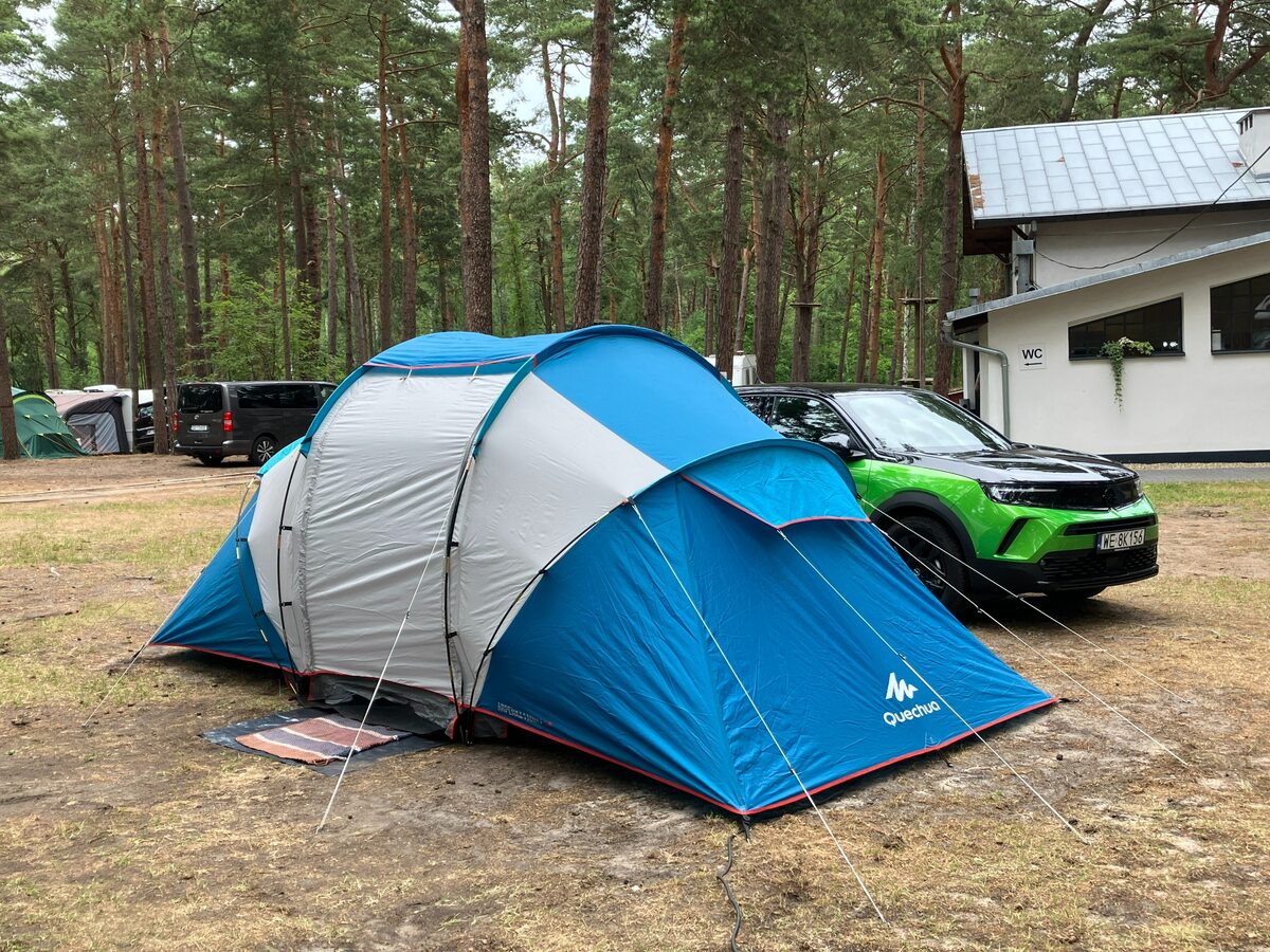 Wakacje pod namiotem (kamping) 