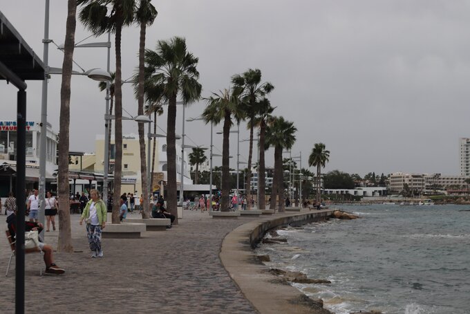 Promenada w Pafos na Cyprze wiosną 2025 roku