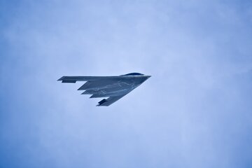 Samolot B-2