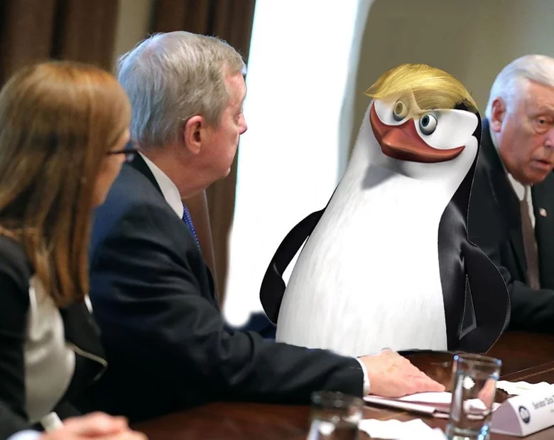 Miniatura: Pingwin zamiast Trumpa na oficjalnych...
