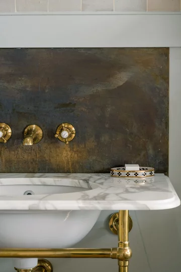 Wnętrza w wakacyjnym klimacie, projekt Red Deer downloadfor.press, Red Deer