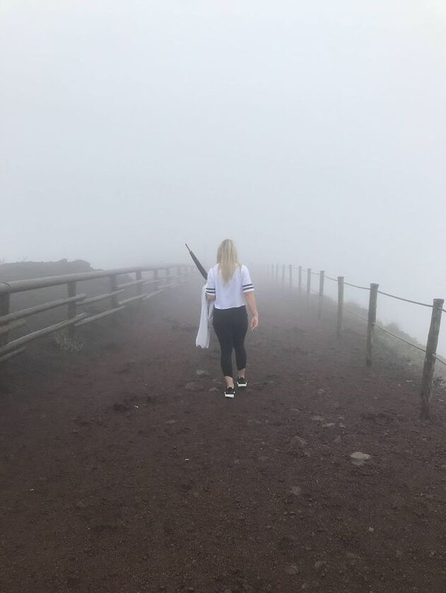 A to już zdjęcie  z drogi na Wezuwiusza 